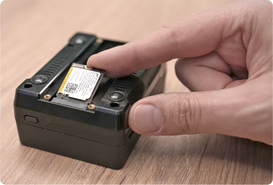 NVMe drive insertion